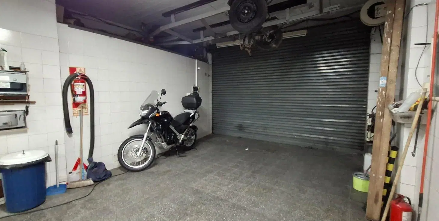 LOCAL COMERCIAL CON VIVIENDA!! 4