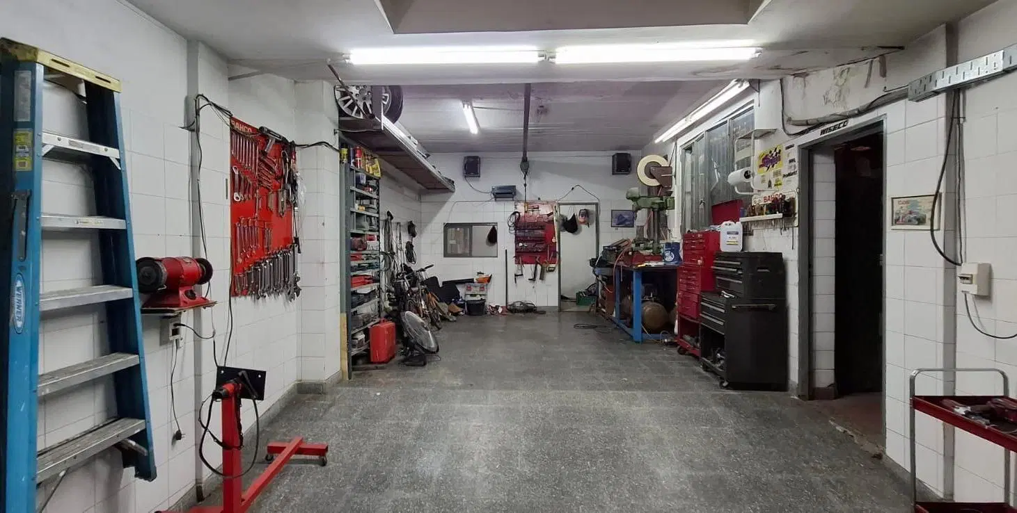 LOCAL COMERCIAL CON VIVIENDA!! 3