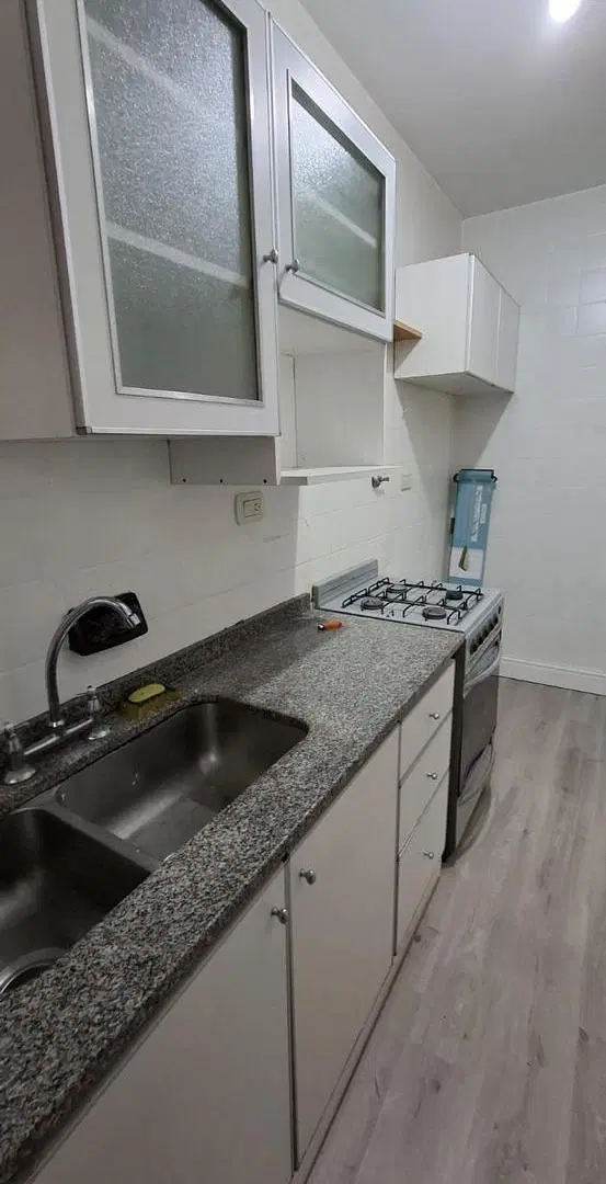 DEPARTAMENTO 2 AMBIENTES CON BALCÓN FRANCÉS!! 4