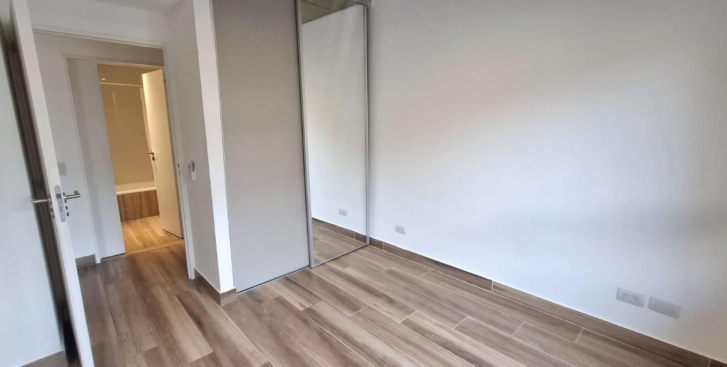 Foto de HERMOSO DEPARTAMENTO 2 AMBIENTES CON BALCÓN!!, imagen 4