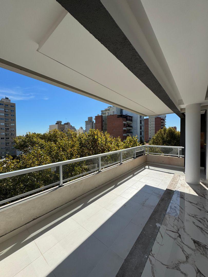 Excelentes Pisos de Categoria en Pleno Lanús Oeste 4