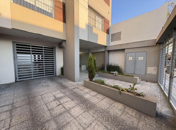 Monoamb c/ cochera apto crédito en Lanús E a precio unico 5