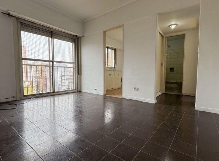 Depto semipiso de 2 amb en pleno lanus este 3