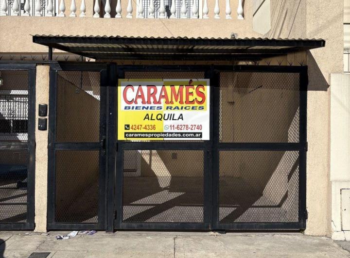Duplex de 3 amb c/ cochera, patio y parrilla en Lanús O 1