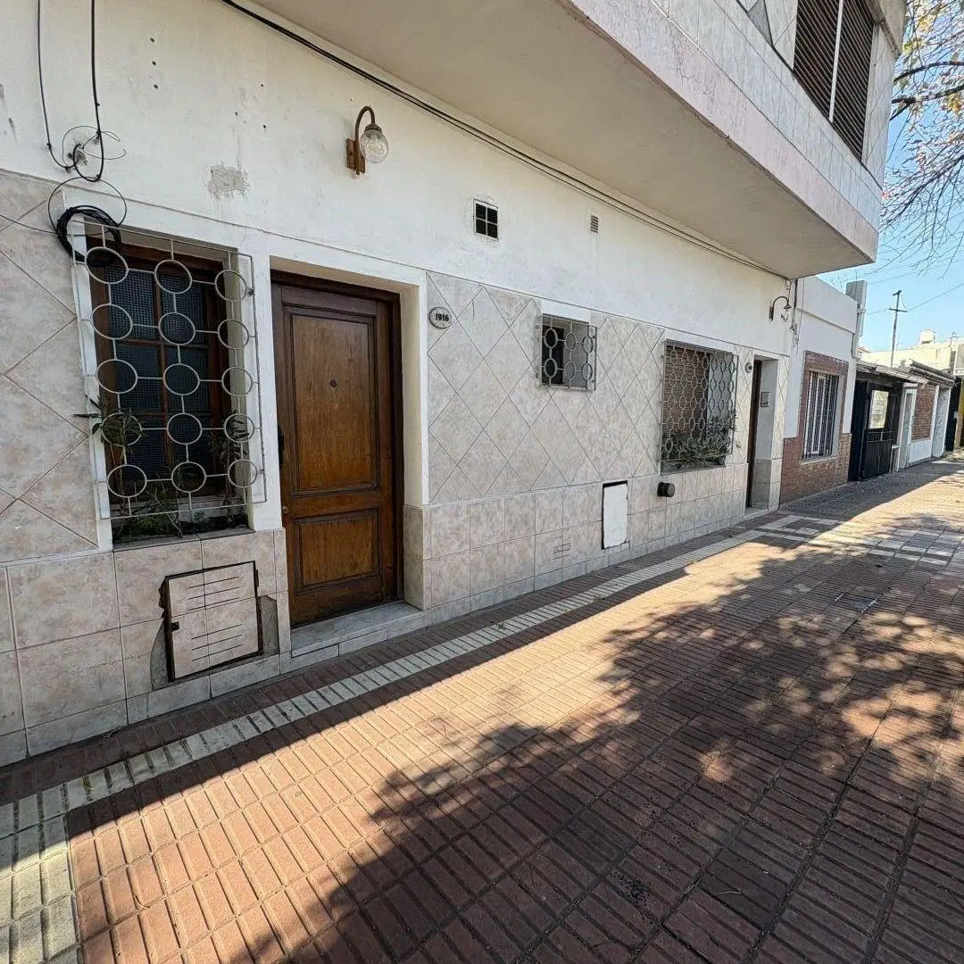 PH al frente de 2 amb sin expensas en exc. ubicación 2