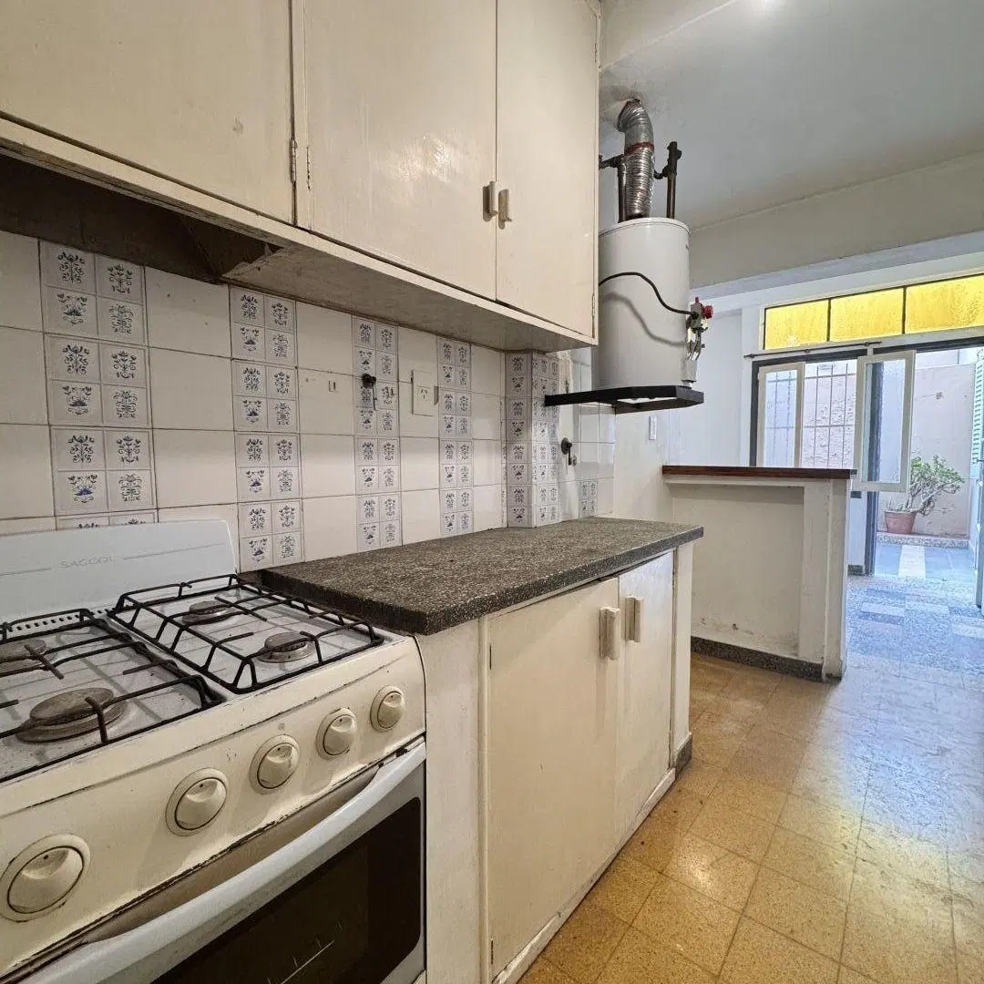 PH tipo casa de 2 amb con patio en exc ubicación. Sin expensas 8