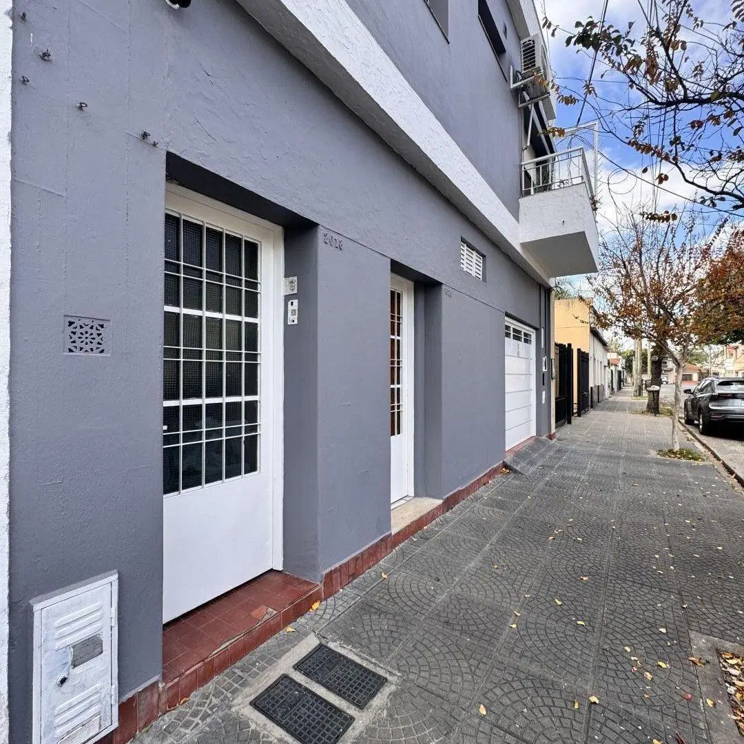 PH tipo casa de 2 amb con patio en exc ubicación. Sin expensas 1