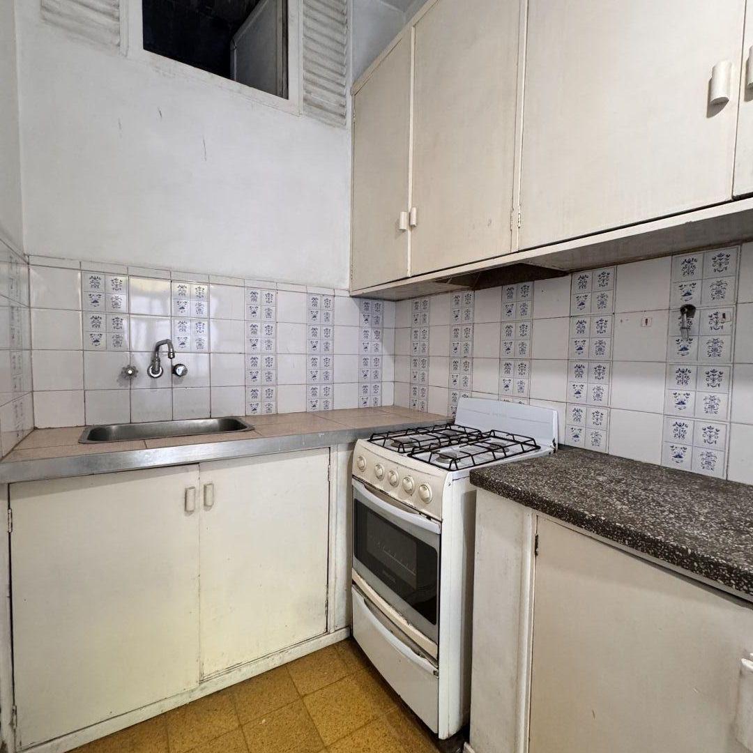 Foto de PH tipo casa de 2 amb con patio en exc ubicación. Sin expensas, imagen 2