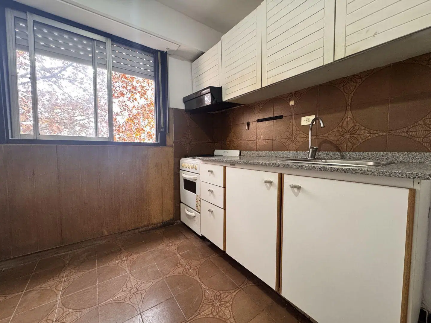 Depto de 3 ambientes en muy buen estado. Exc ubicación 4