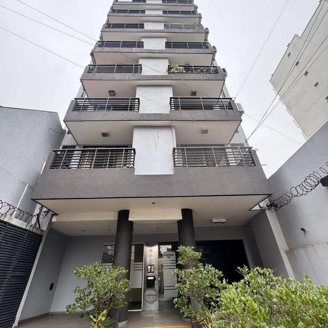 Semipiso de 2 amb c/ balcón y parrilla en exc. ubicación 5