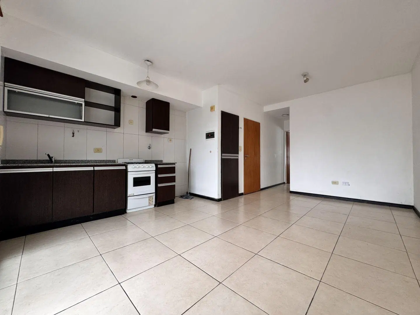 Semipiso de 2 amb c/ balcón y parrilla en exc. ubicación 3