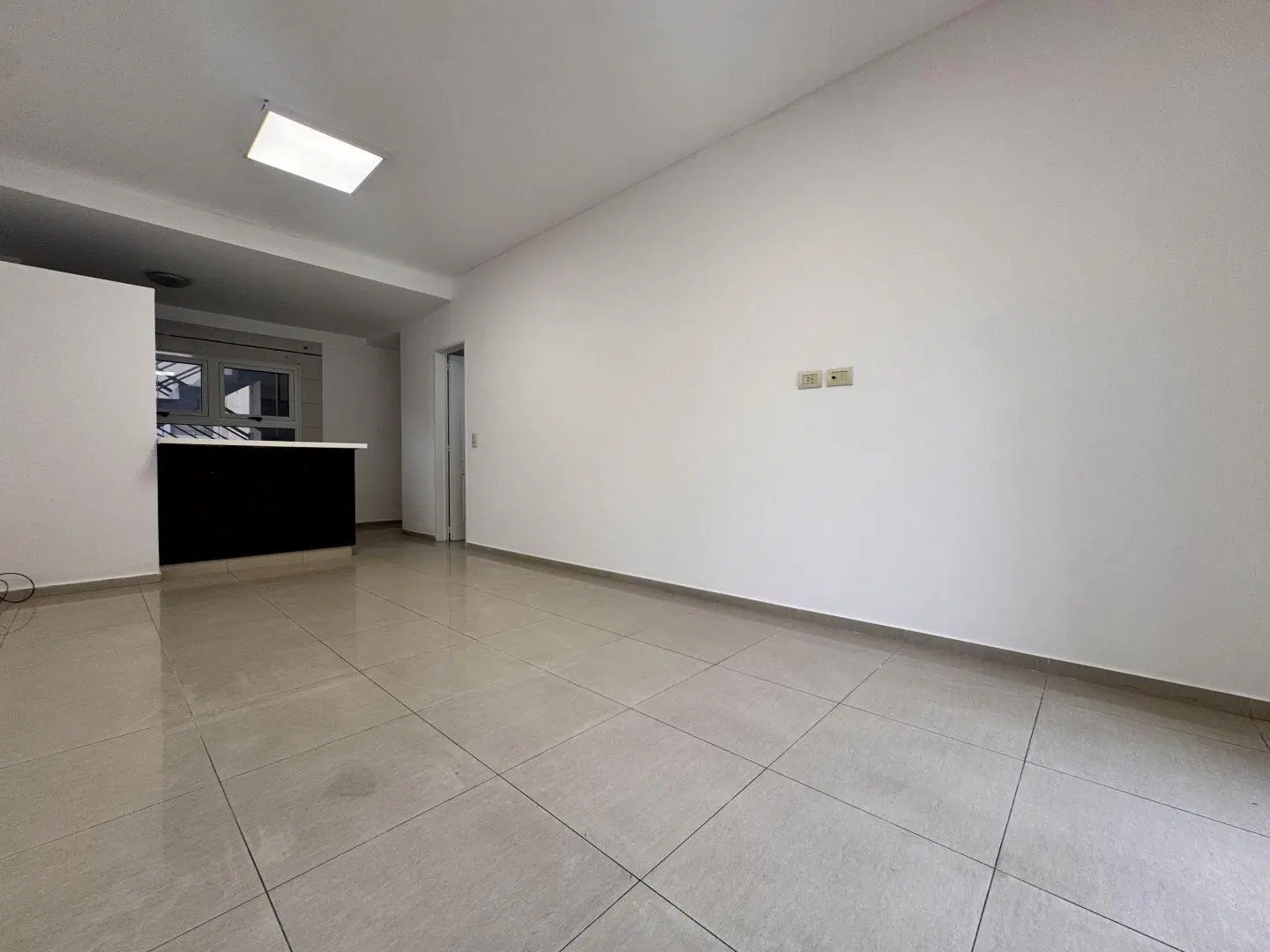 Hermoso depto monoambiente con balcon en pleno lanusita 4