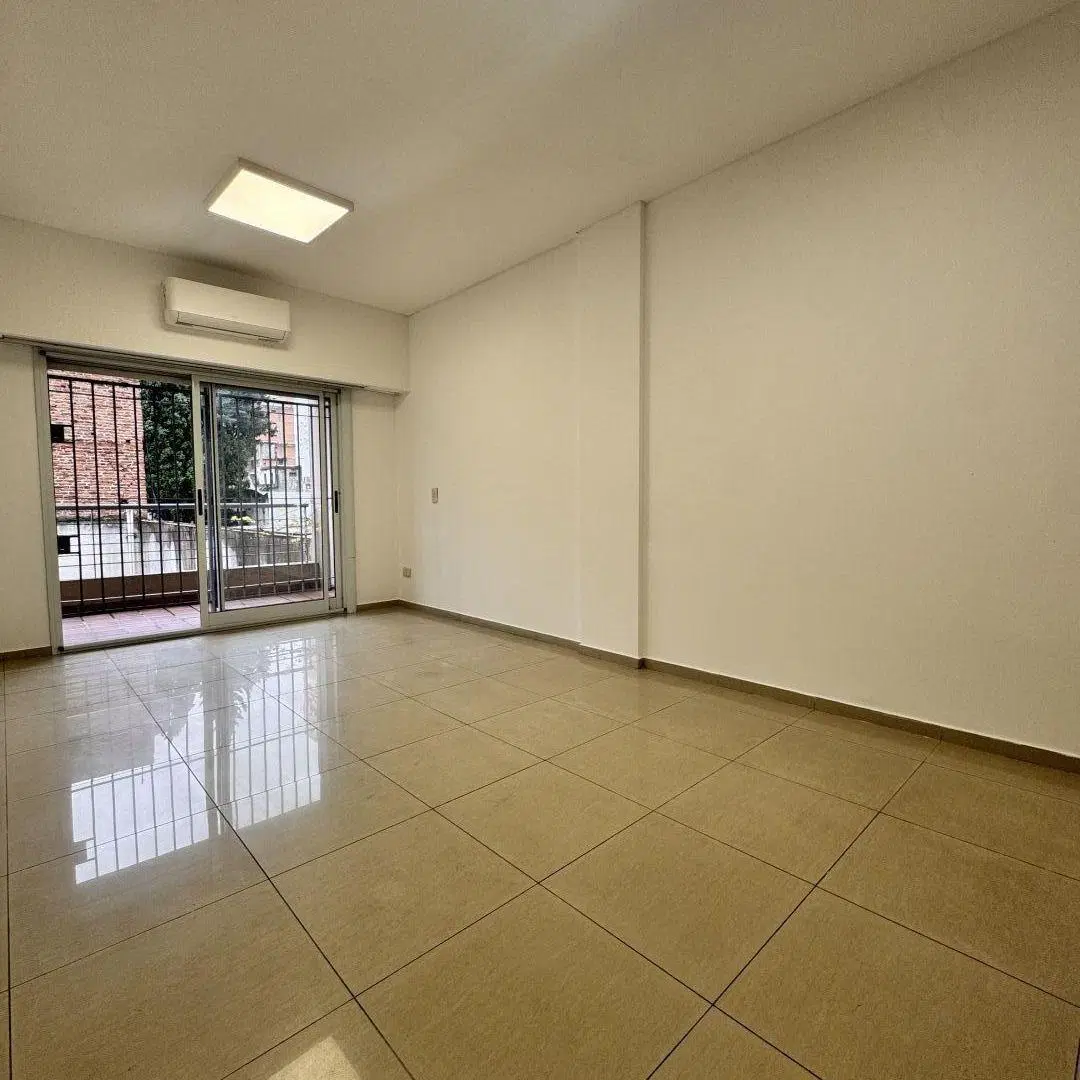 Hermoso depto monoambiente con balcon en pleno lanusita 2