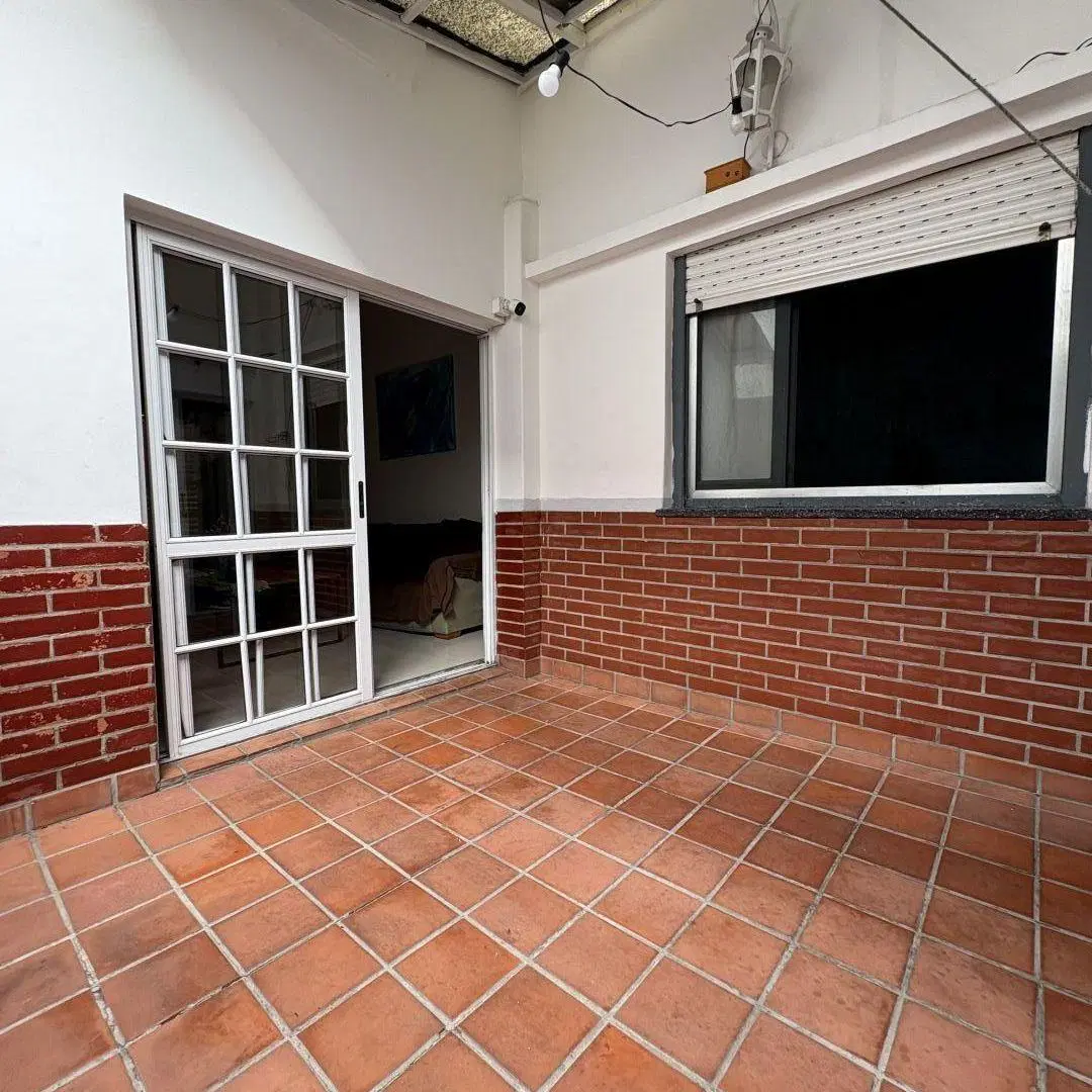PH al frente de 4 amb con 2 patios y terraza accesible en exc. ubicación 3