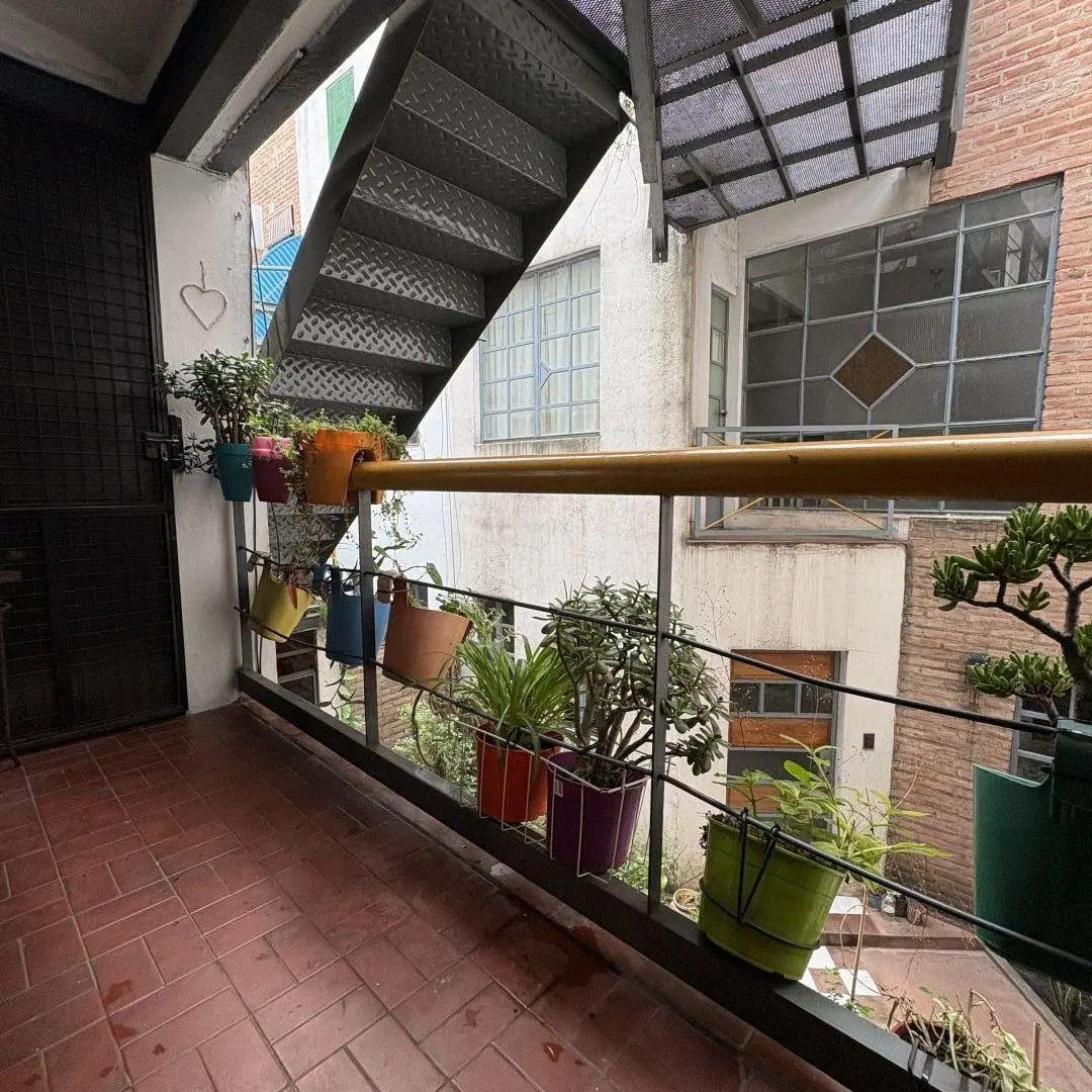 Depto tipo casa de 2 amb en pleno san telmo. Apto credito. 1