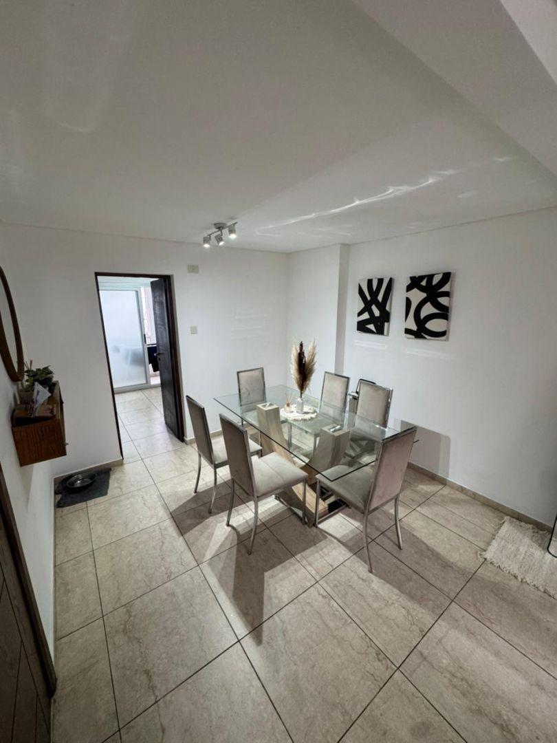 Foto de Duplex en torre de 3 amb c/ 2 balcón y cochera en pleno Lanusita. Apro, imagen 5