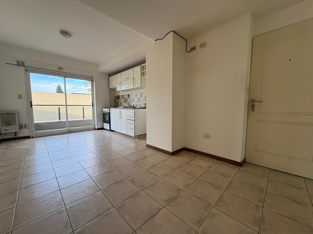 Foto de Monoambiente con balcón en exc. ubicación, imagen 3