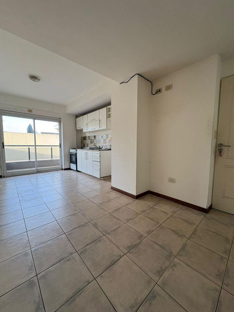 Foto de Monoambiente con balcón en exc. ubicación, imagen 1