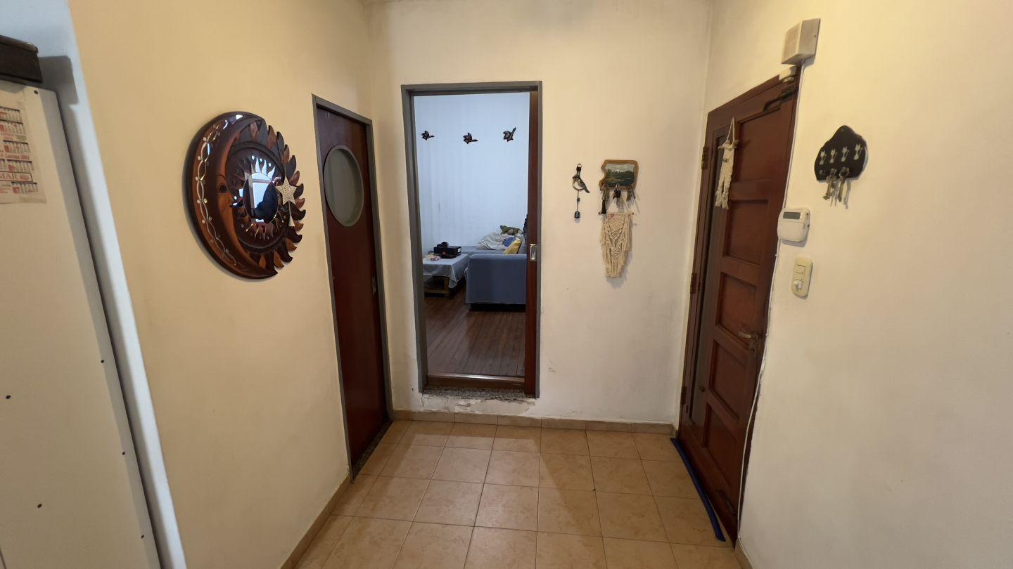 Foto de ¡Oport en Valentín Alsina! Casa s/ lote propio de 4 amb, imagen 3