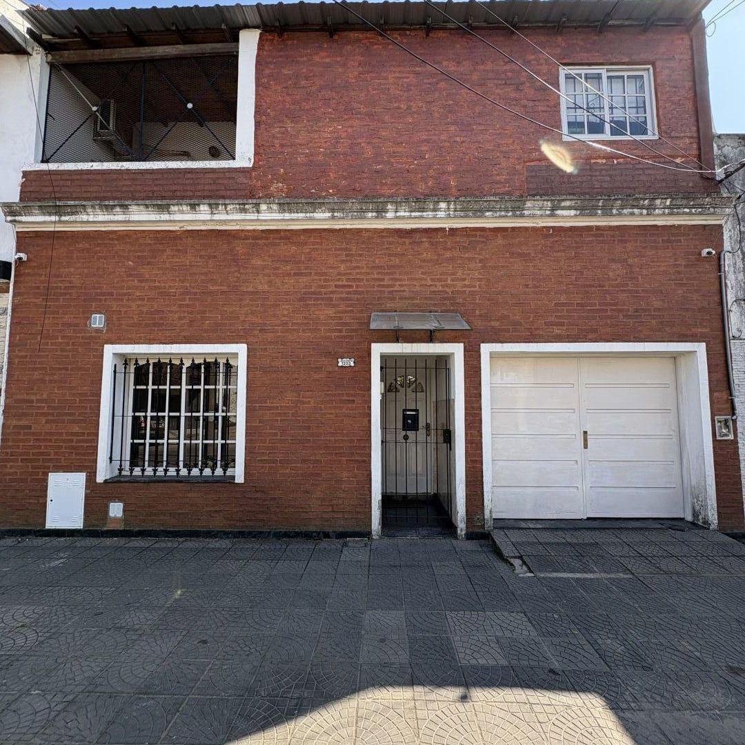 Foto de Casa de 4 amb c/ cochera, patio, quincho + depto de 3 amb c/ patio y, imagen 4