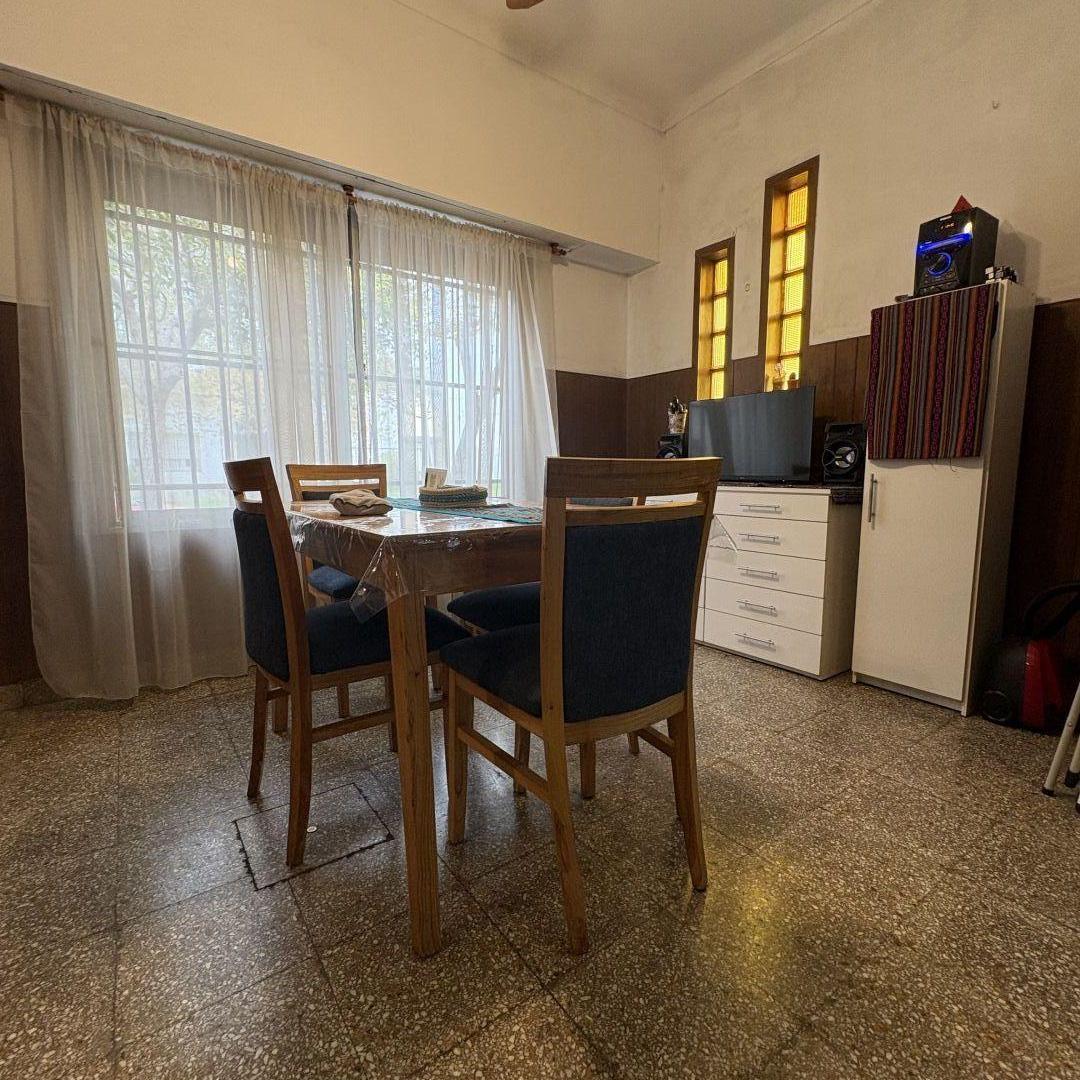 Foto de Casa en PH al frente de 3 amb c/ quincho, patio y terraza. SIN EXPENSAS., imagen 1