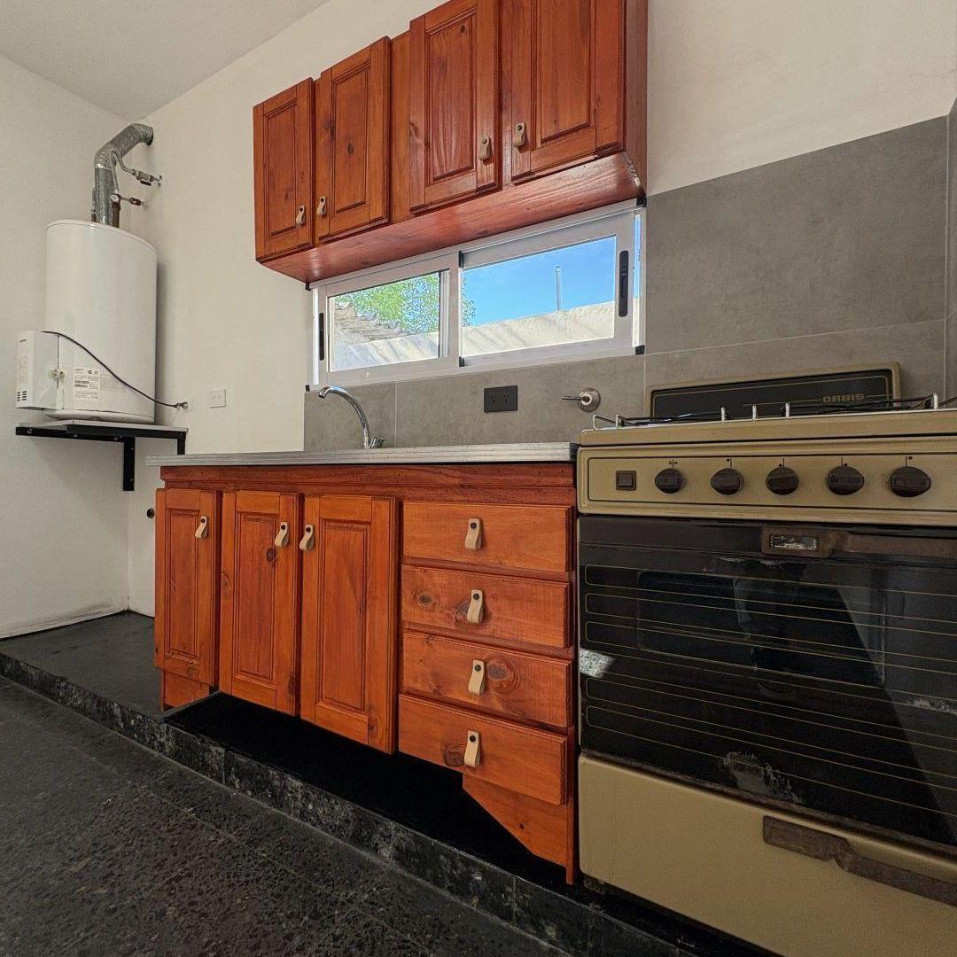 Foto de Depto tipo PH de 2 amb con patio todo hecho a nuevo. SIN EXPENSAS., imagen 5