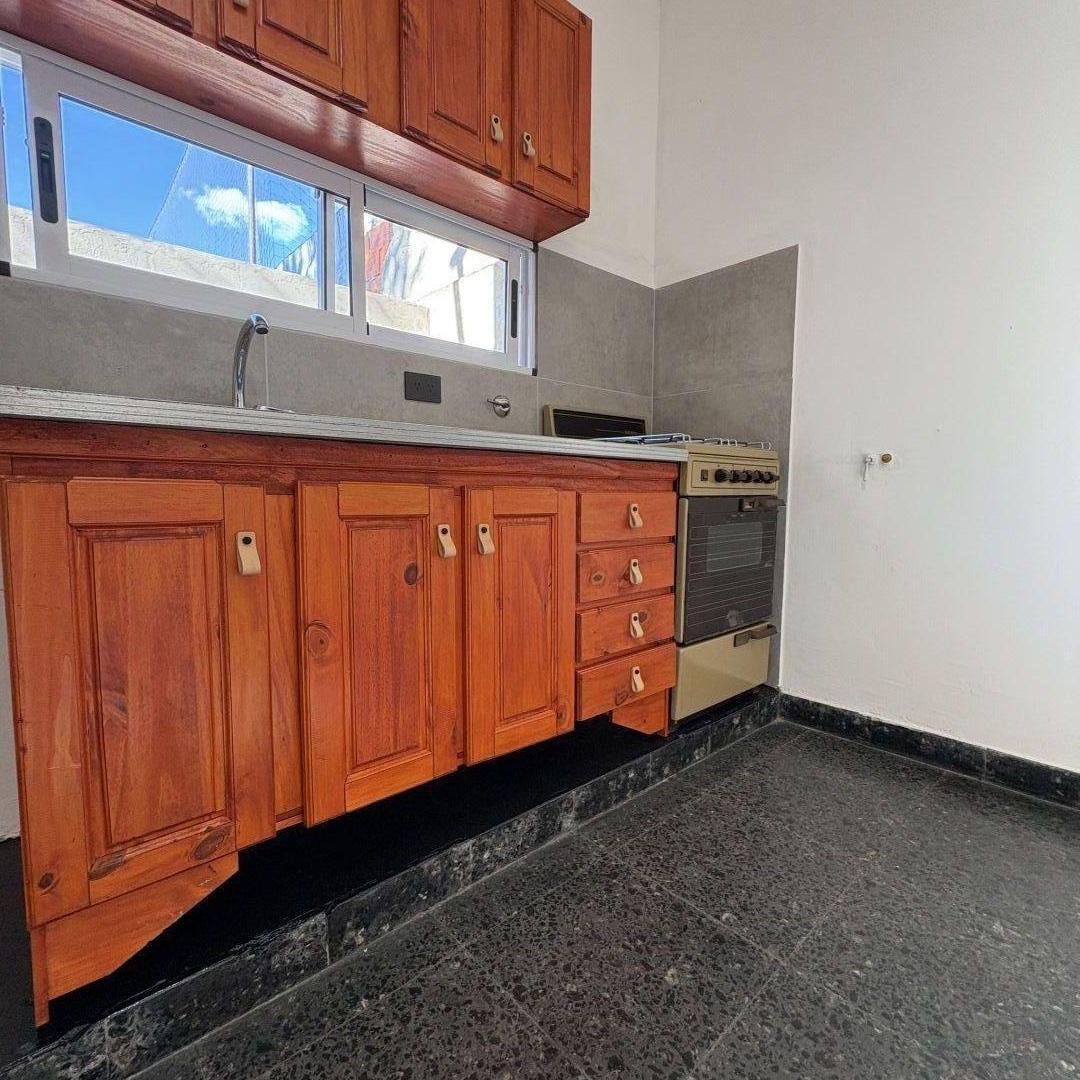 Foto de Depto tipo PH de 2 amb con patio todo hecho a nuevo. SIN EXPENSAS., imagen 4