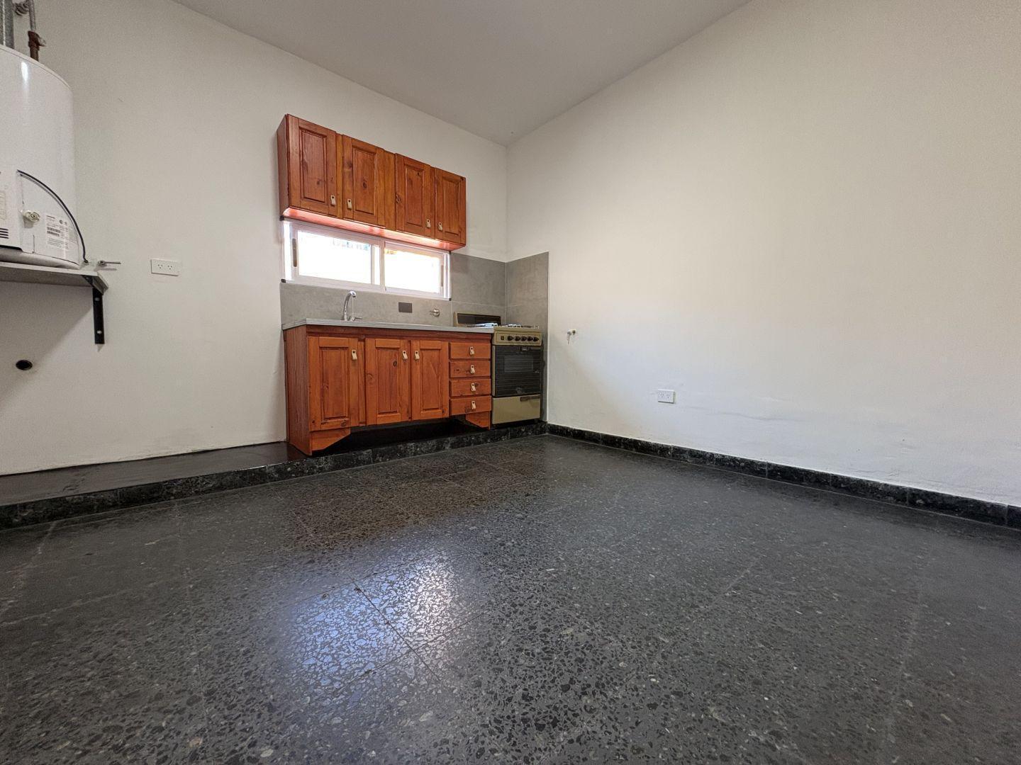 Foto de Depto tipo PH de 2 amb con patio todo hecho a nuevo. SIN EXPENSAS., imagen 1