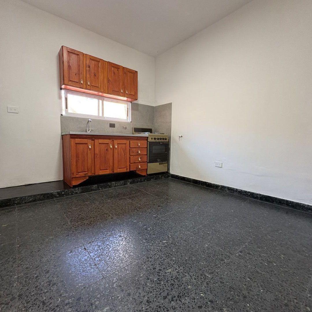 Foto de Depto tipo PH de 2 amb con patio todo hecho a nuevo. SIN EXPENSAS., imagen 2