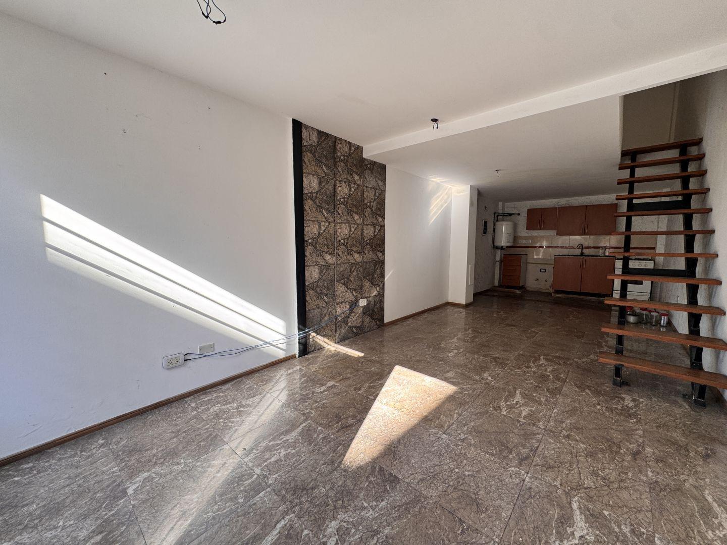 Foto de Duplex de 2 ambientes en Lanús Oeste. ¡Sin expensas!, imagen 3