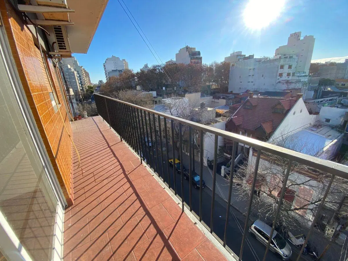 DIVINO 3 AMB C/BALCÓN AL FRENTE EN LO MEJOR DE BOEDO A UN PRECIO INCREIBLE. IMPECABLE . APTO CREDITO 2