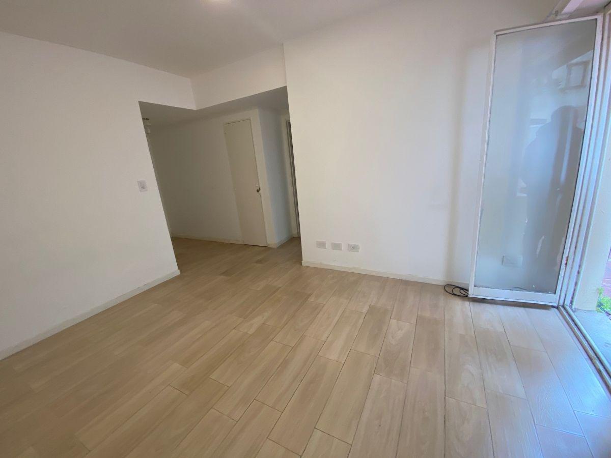 Foto de INCREIBLE MONOAMBIENTE UNICO EN CABALLITO CON PATIO DE 60 METROS HECHO, imagen 2