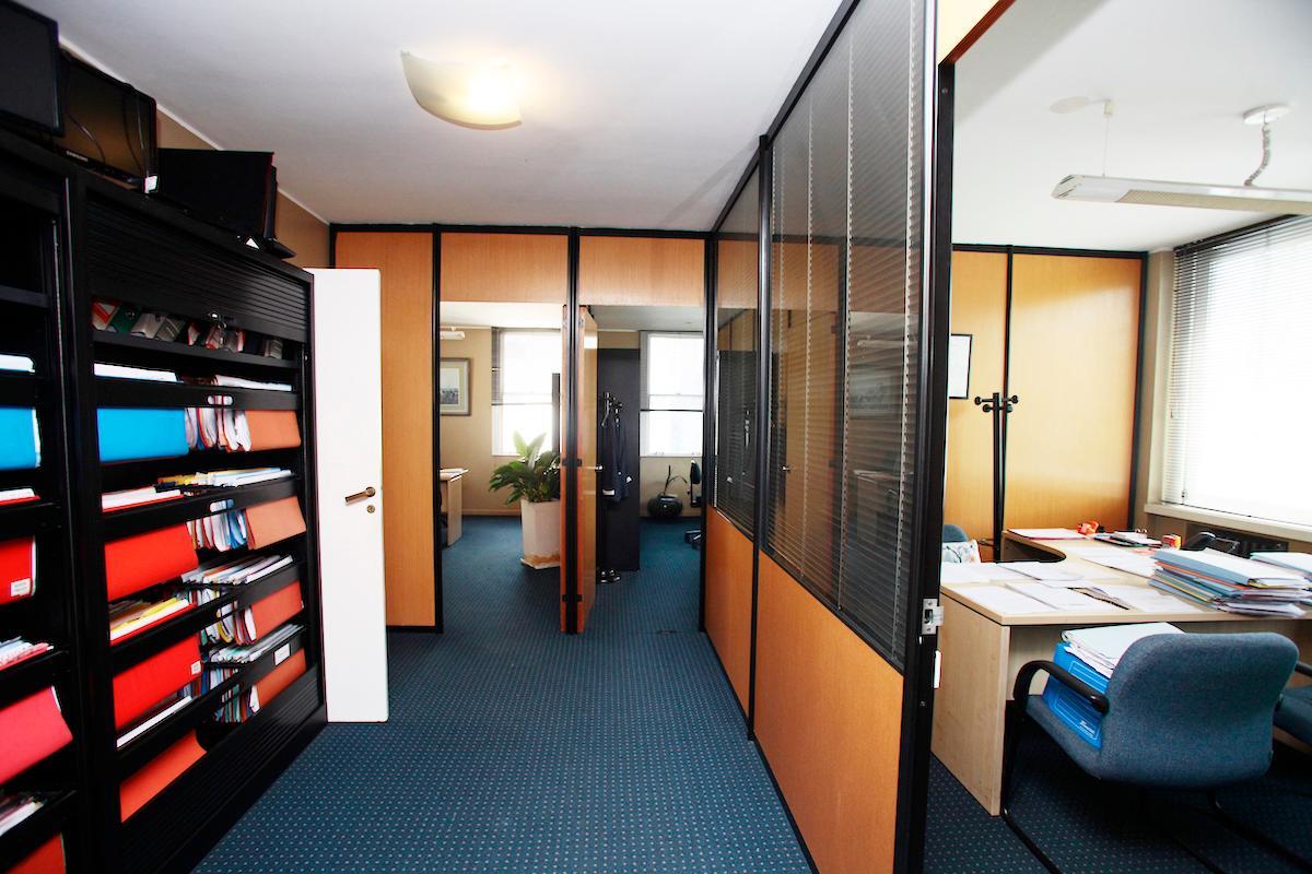Foto de Oficinas en Venta - Piso - Rivadavia al 700 - Microcentro., imagen 3