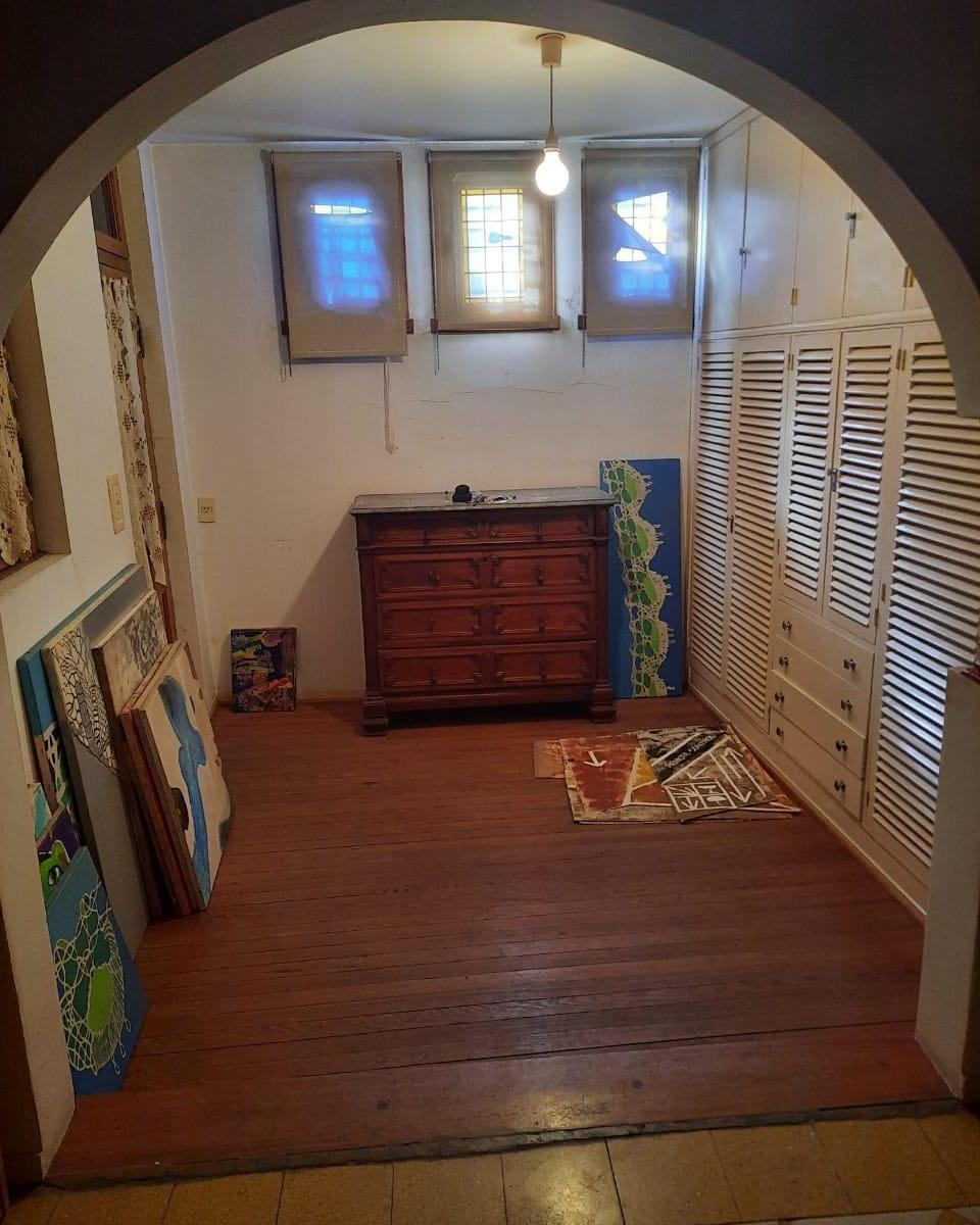 Foto de Casa antigua 2 plantas, parada de carros lecheros y ahora atelier., imagen 4