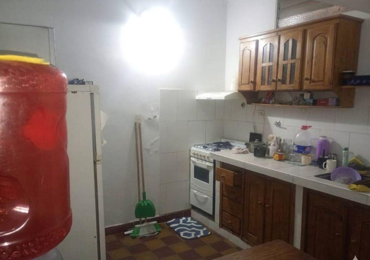 Foto de 3 AMBIENTES AL FRENTE SIN EXPENSAS, imagen 3