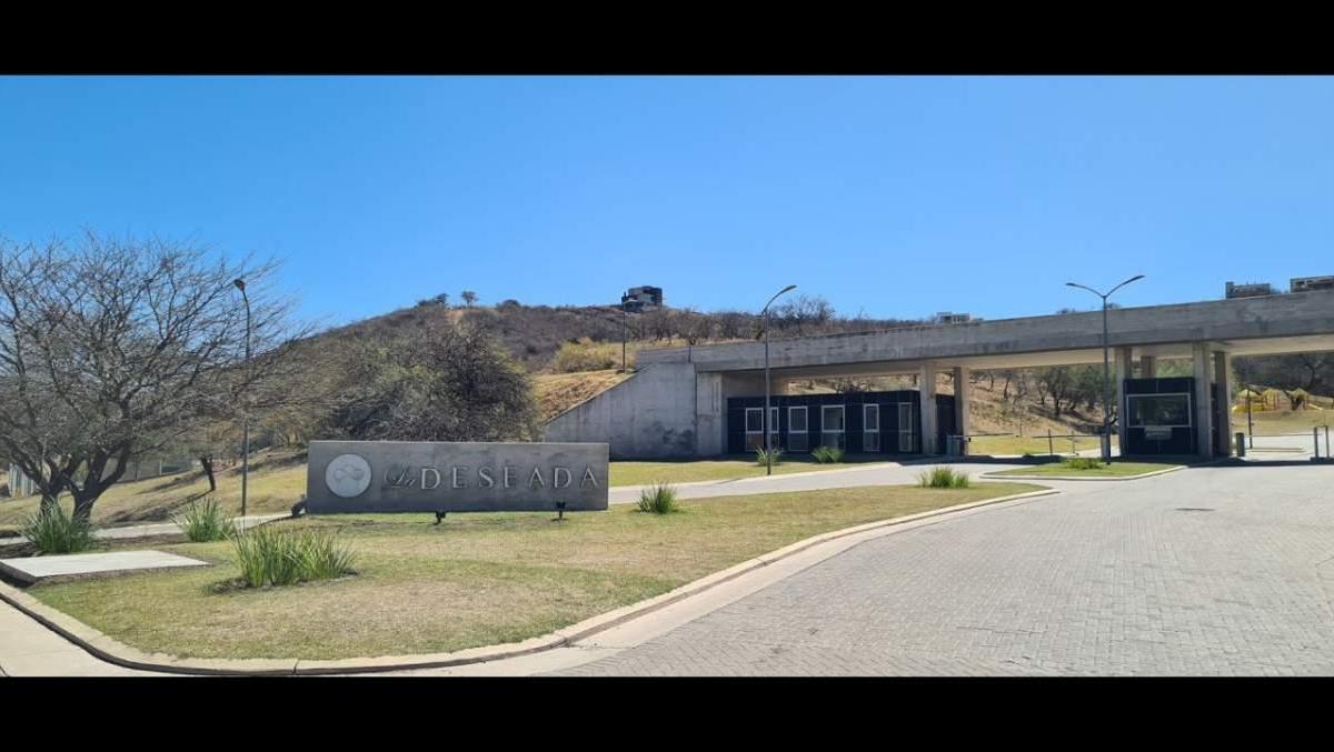 Casa a La Venta en Country La Deseada de 4 Dorm.. 5