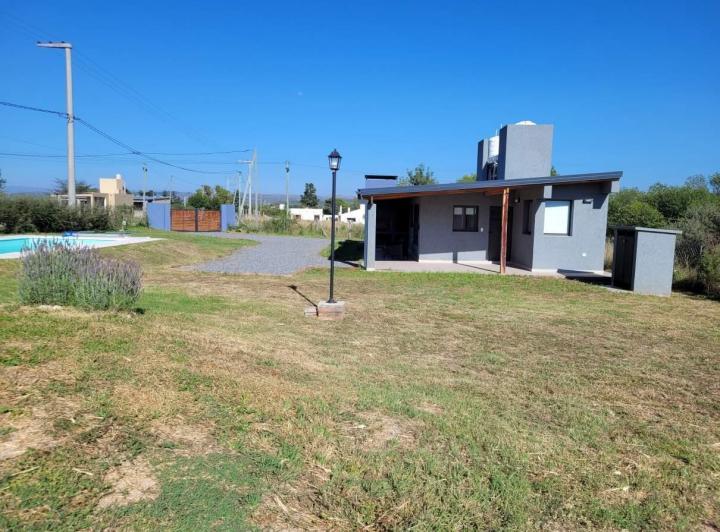 Alquiler Permanen 2 Casas Contiguas 1 Dormitorio C/U -Villa Giardino- Amobladas 5