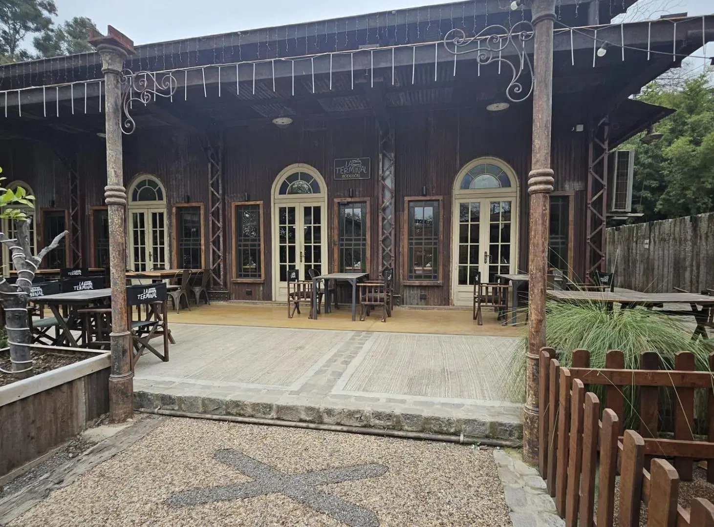 Alquiler Mendiolaza Local 200 m2 en 2 Plantas Complejo (Plazo a Nivel) Apto Gastronomía 2