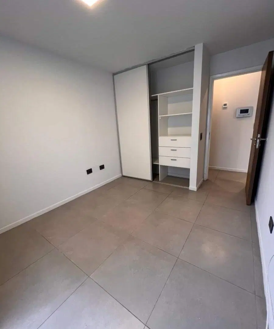 Venta  Opera Luxury (torre 2).Departamento 1 Dormitorio CVestidor 5