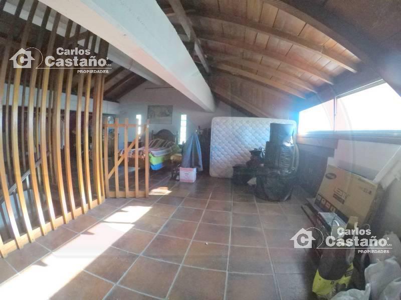 Solido Chalet 5 Amb. a 2 C/ Av Maipu 3