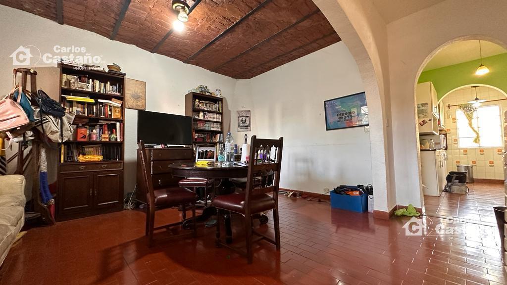 Amplio PH 6 Amb. con Terraza y Playroom, a 2/c de Av Maipú 2