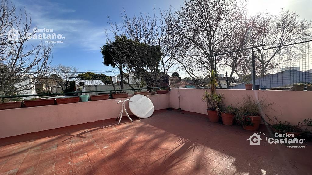 Amplio PH 6 Amb. con Terraza y Playroom, a 2/c de Av Maipú 4
