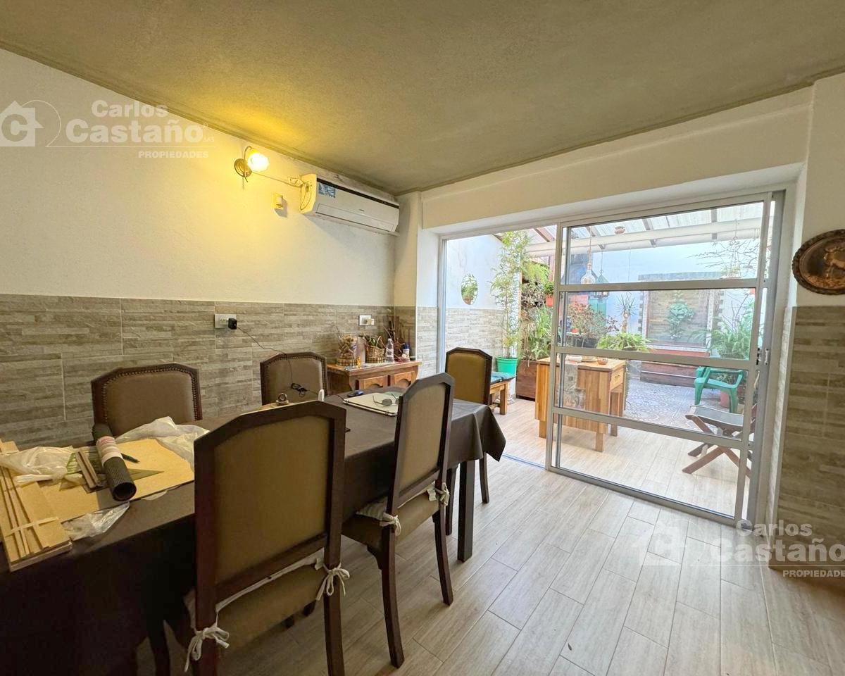 PH Tipo Casa Ideal 2 Familias o Renta en Pb y Pa a 3/c de Av Maipu. 3