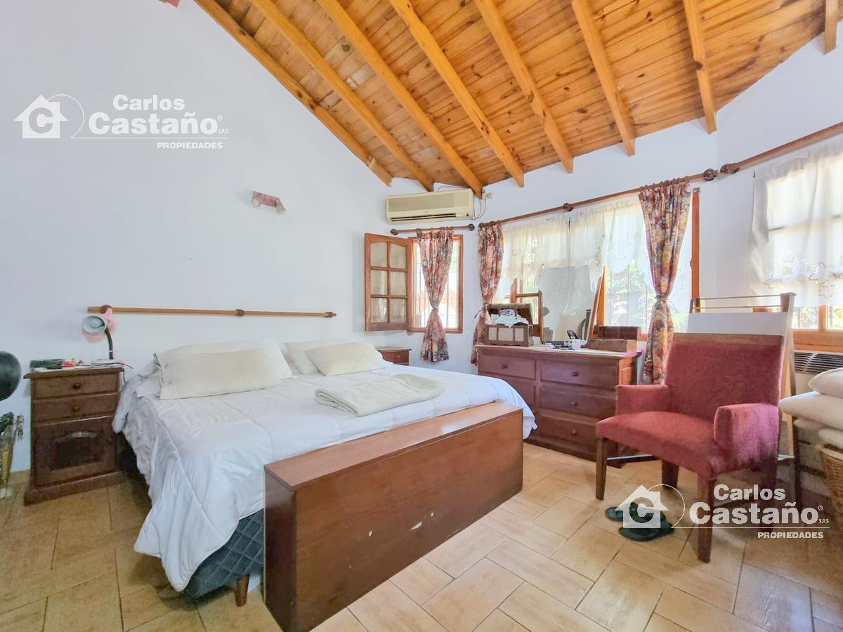 Exc. Chalet 5 Amb. con Terraza y Jardín 3