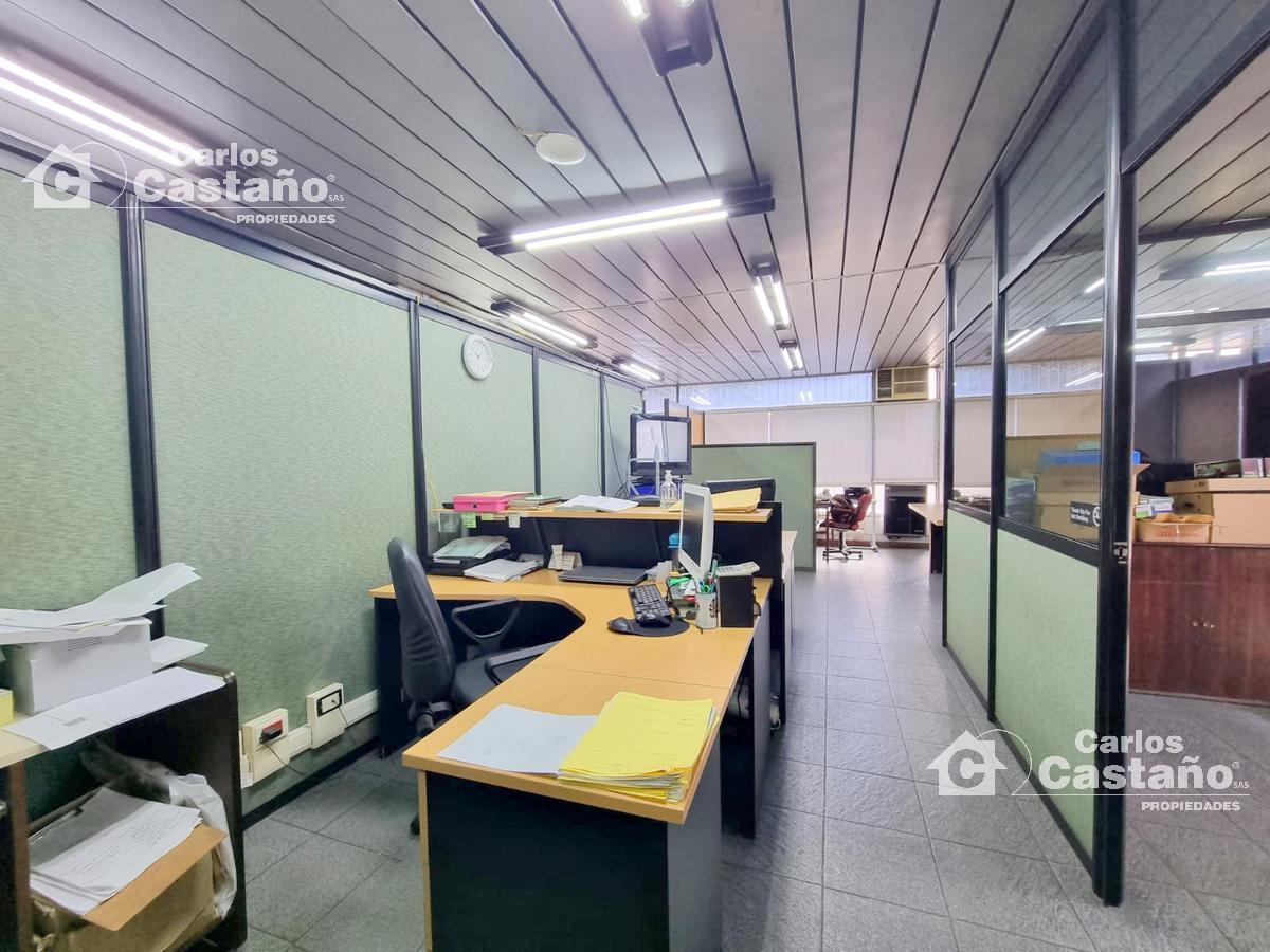 Exc. Piso de Oficinas 140 m² Sobre Av Maipú con Entrada Independiente 4