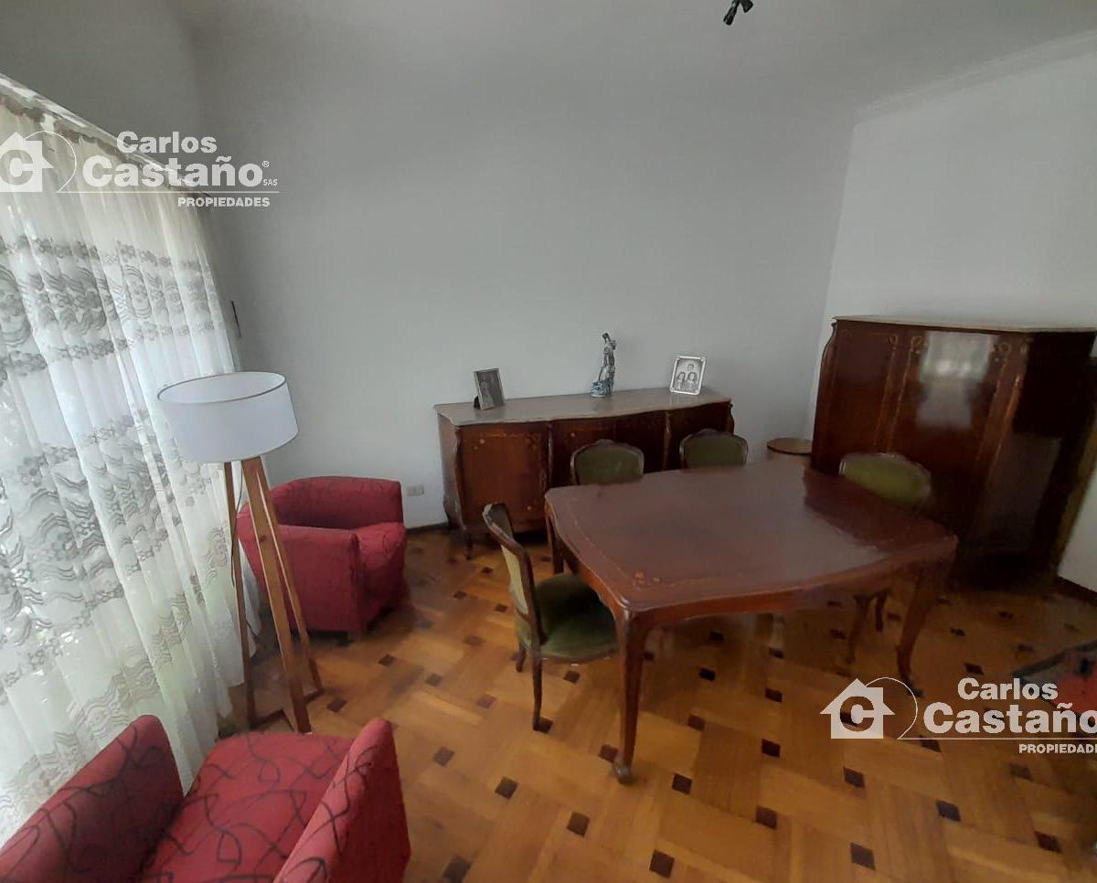 A 3/c de Av Maipú y Cerca de Caba, Chalet en 2 Plantas Ideal 2 Familias, 270 m² 2