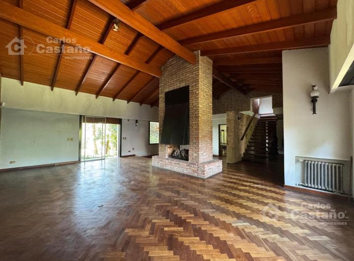 Sólido Chalet de 450 m² sobre Lote de 800 m² en el corazón de Florida M – Gran Potencial 3