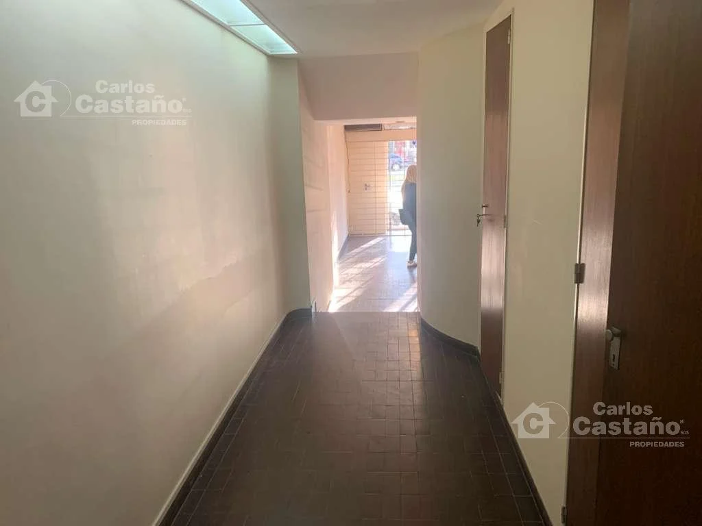 Foto de Exc. Local Comercial Sobre Av. Santa Fe, imagen 4