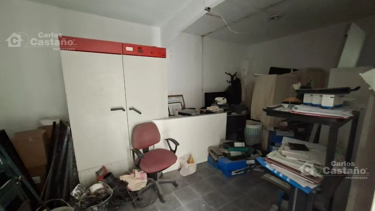 Casa con gran potencial y múltiples espacios profesionales. 3