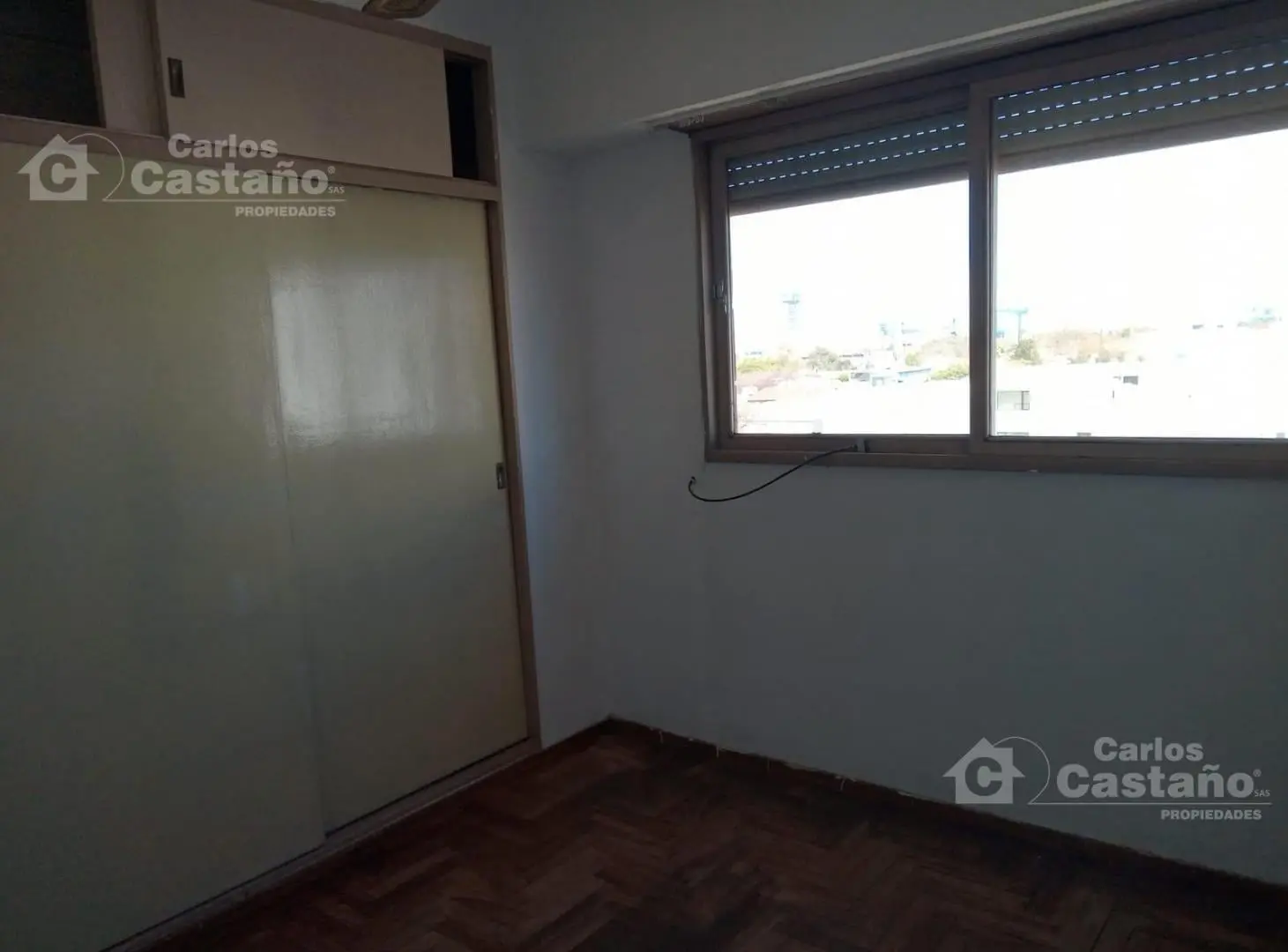 Luminoso 2 ambientes 50m2 c/balcon al frente. A 1 cuadra de av. Maipú 8